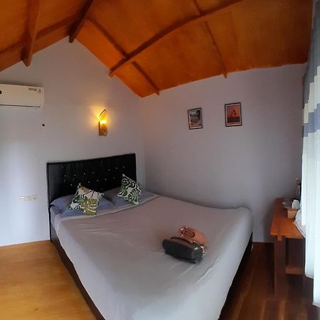 Poetri Bungalow & Restaurant Senaru Buitenkant foto