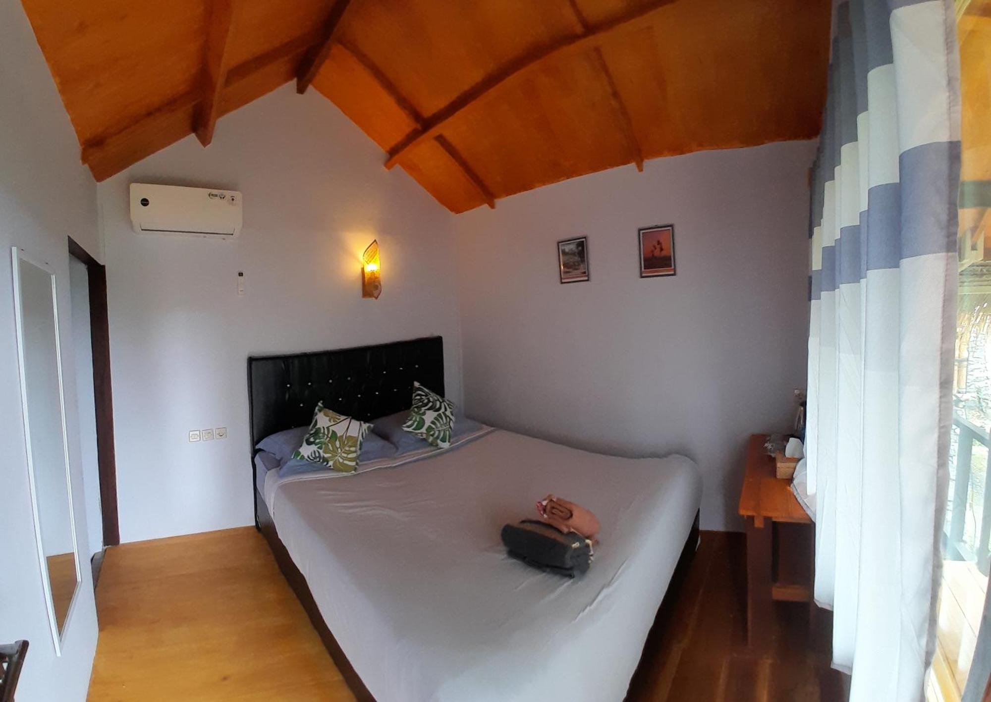 Poetri Bungalow & Restaurant Senaru Buitenkant foto