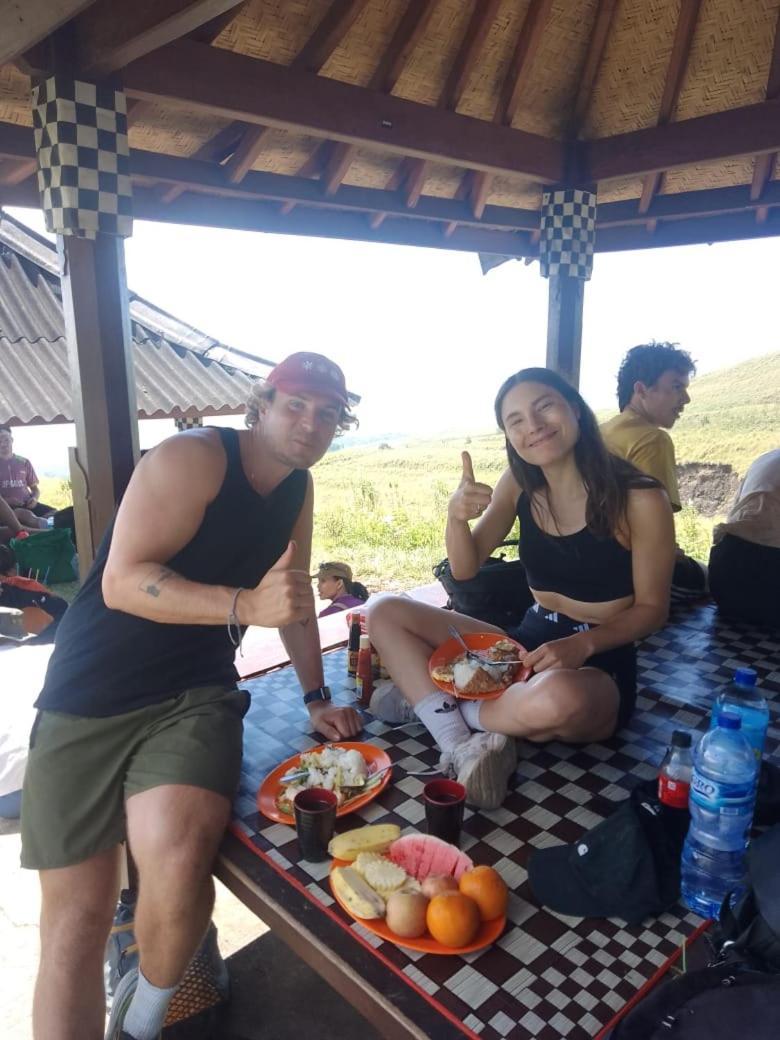 Poetri Bungalow & Restaurant Senaru Buitenkant foto